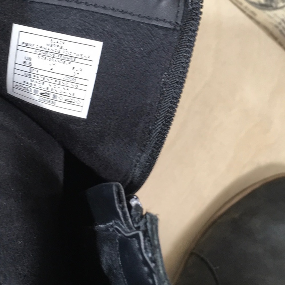 Merrell Waterproof Boot - Picture 5 of 6